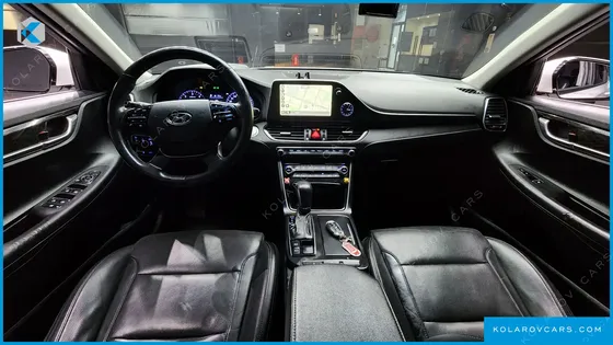 HYUNDAI GRANDEUR 2.2 DIESEL PREMIUM