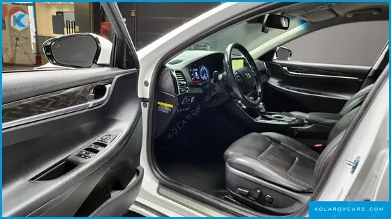 HYUNDAI GRANDEUR 2.2 DIESEL PREMIUM