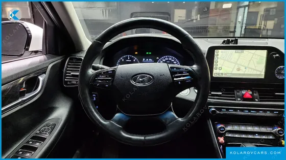 HYUNDAI GRANDEUR 2.2 DIESEL PREMIUM