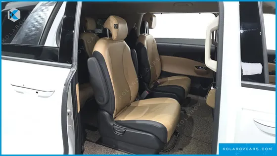 KIA CARNIVAL DIESEL 9-SEATER NOBLESSE