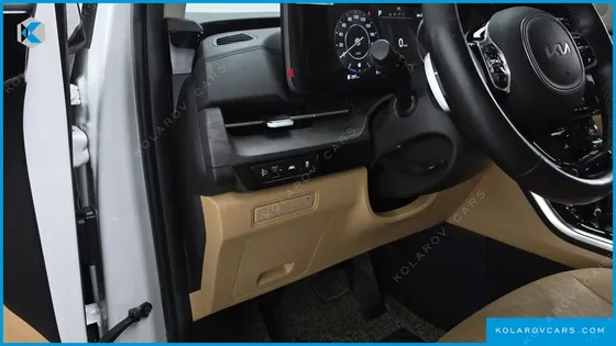 KIA CARNIVAL DIESEL 9-SEATER NOBLESSE