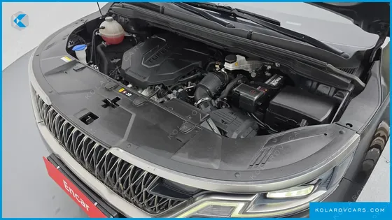 KIA CARNIVAL DIESEL 9-SEATER NOBLESSE