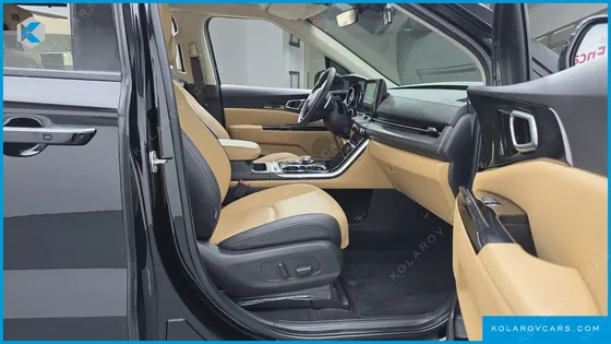 KIA CARNIVAL DIESEL 9-SEATER NOBLESSE
