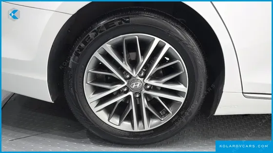 HYUNDAI GRANDEUR 3.0 LPI MODERN BASIC (RENTAL CAR)