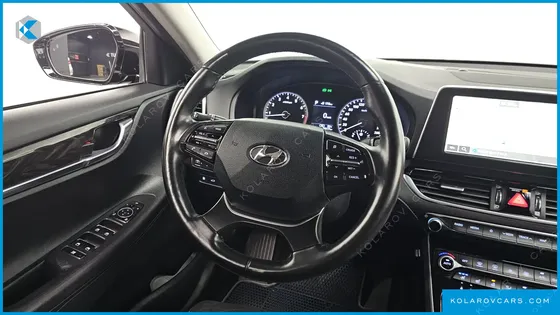 HYUNDAI GRANDEUR 2.4 PREMIUM