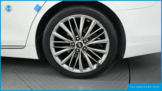 HYUNDAI GRANDEUR 2.4 PREMIUM