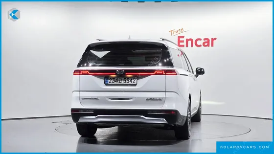 KIA CARNIVAL GASOLINE 7-SEATER SIGNATURE