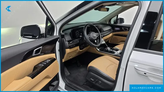 KIA CARNIVAL GASOLINE 7-SEATER SIGNATURE