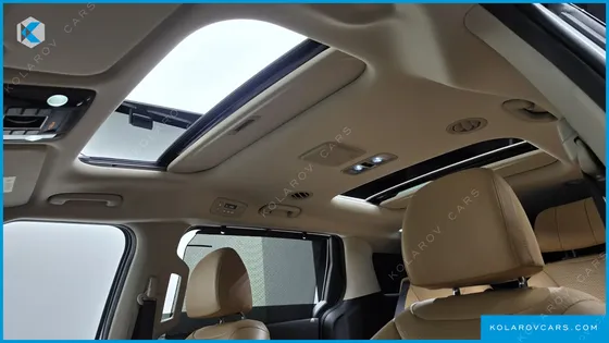 KIA CARNIVAL GASOLINE 7-SEATER SIGNATURE