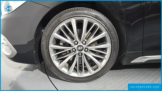 HYUNDAI GRANDEUR 2.4 PREMIUM