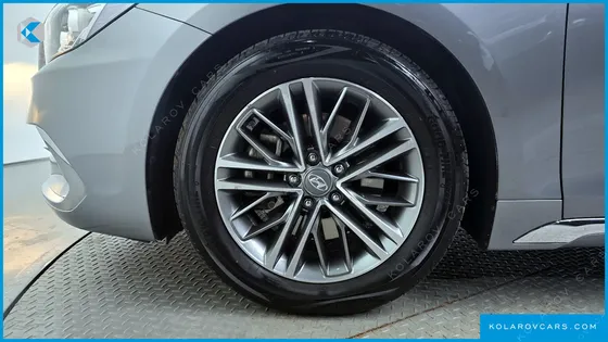 HYUNDAI GRANDEUR 2.4 PREMIUM