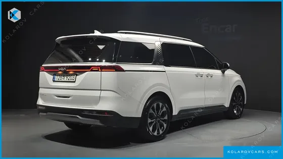 KIA CARNIVAL GASOLINE 9-SEATER NOBLESSE