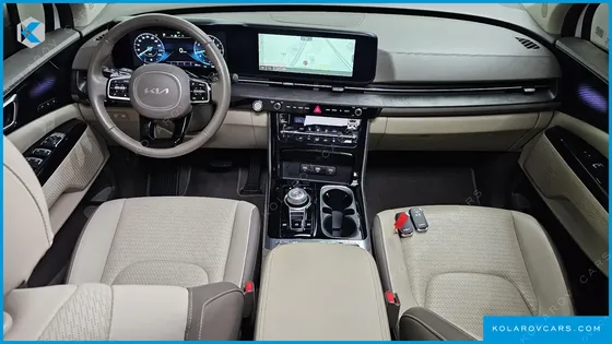 KIA CARNIVAL GASOLINE 7-SEATER SIGNATURE