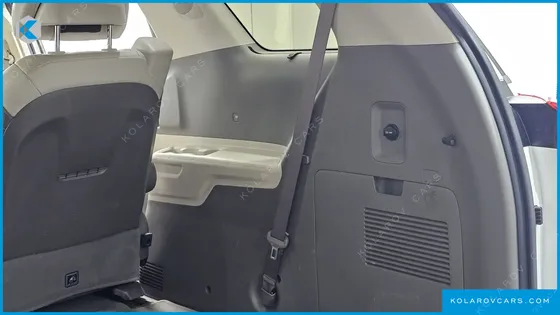 KIA CARNIVAL GASOLINE 7-SEATER SIGNATURE