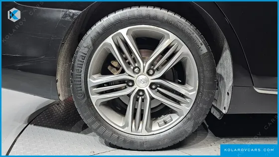 HYUNDAI GRANDEUR 3.0 LPI EXCLUSIVE (RENTAL CAR)
