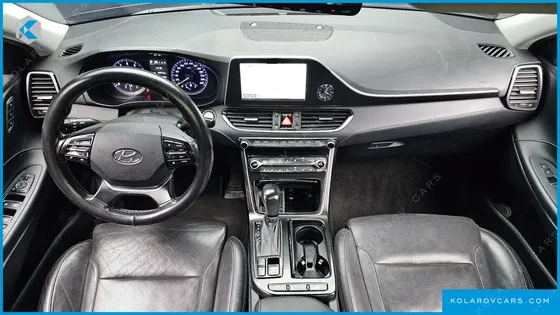 HYUNDAI GRANDEUR 3.0 LPI EXCLUSIVE (RENTAL CAR)