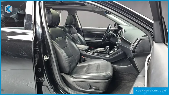 HYUNDAI GRANDEUR 3.0 LPI EXCLUSIVE (RENTAL CAR)