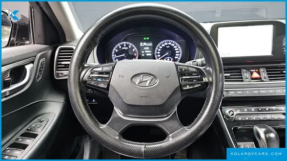 HYUNDAI GRANDEUR 3.0 LPI EXCLUSIVE (RENTAL CAR)