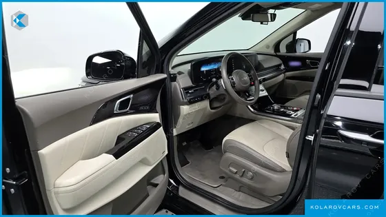 KIA CARNIVAL GASOLINE 7-SEATER HI-LIMOUSINE