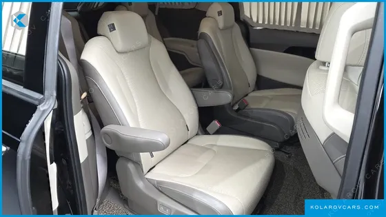 KIA CARNIVAL DIESEL 9-SEATER HI-LIMOUSINE