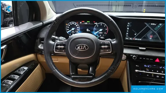 KIA CARNIVAL DIESEL 9-SEATER NOBLESSE