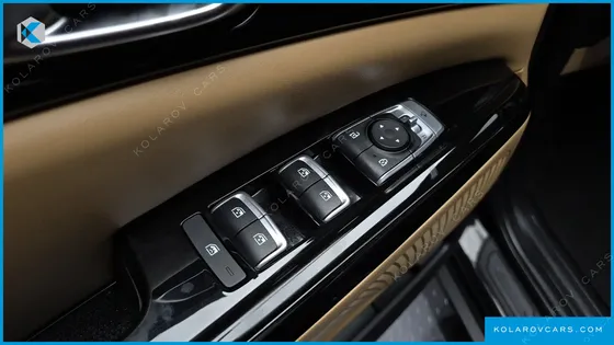 KIA CARNIVAL DIESEL 9-SEATER NOBLESSE