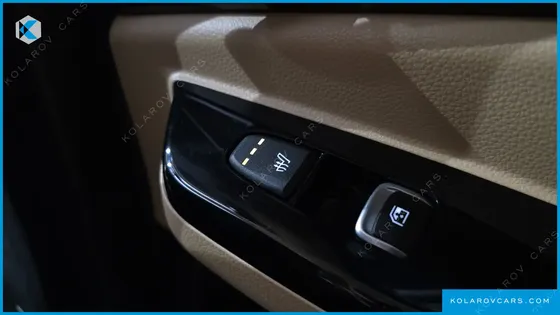 KIA CARNIVAL DIESEL 9-SEATER NOBLESSE