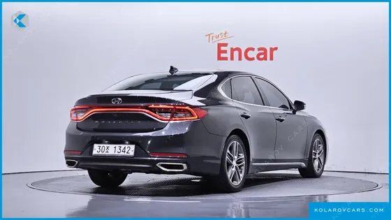 HYUNDAI GRANDEUR 2.2 DIESEL PREMIUM