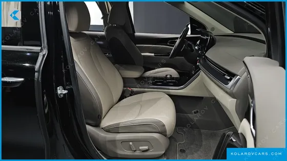 KIA CARNIVAL GASOLINE 7-SEATER HI-LIMOUSINE