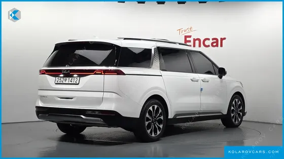KIA CARNIVAL DIESEL 9-SEATER SIGNATURE