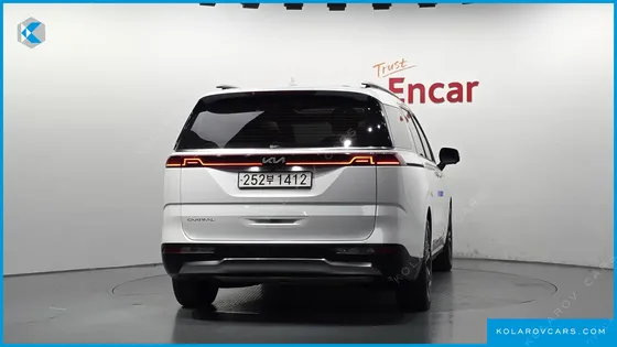 KIA CARNIVAL DIESEL 9-SEATER SIGNATURE