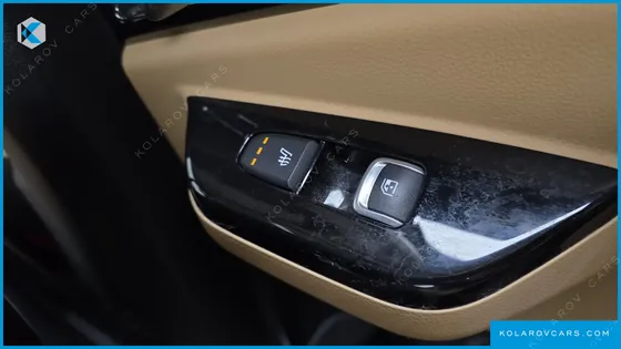 KIA CARNIVAL DIESEL 9-SEATER SIGNATURE