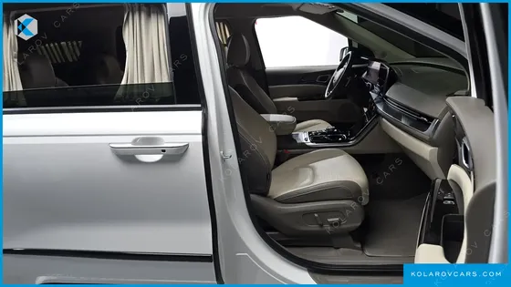 KIA CARNIVAL DIESEL 9-SEATER HI-LIMOUSINE