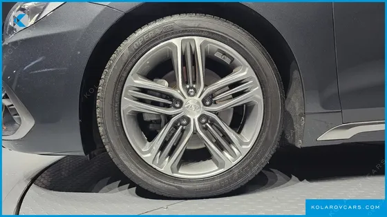 HYUNDAI GRANDEUR 2.4 PREMIUM