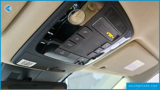 KIA CARNIVAL DIESEL 9-SEATER NOBLESSE