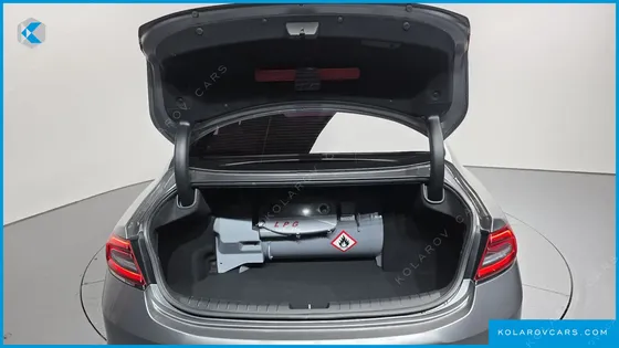 HYUNDAI GRANDEUR 3.0 LPI MODERN (RENTAL CAR)