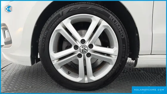 VOLKSWAGEN POLO 1.6 TDI R-LINE