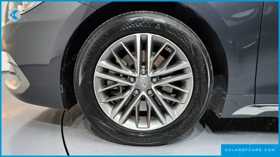 HYUNDAI GRANDEUR 2.4 PREMIUM