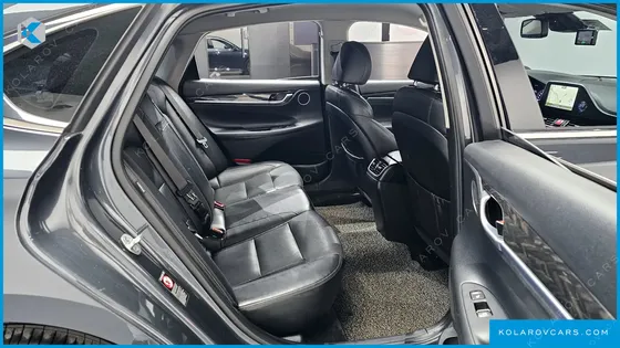 HYUNDAI GRANDEUR 2.4 PREMIUM