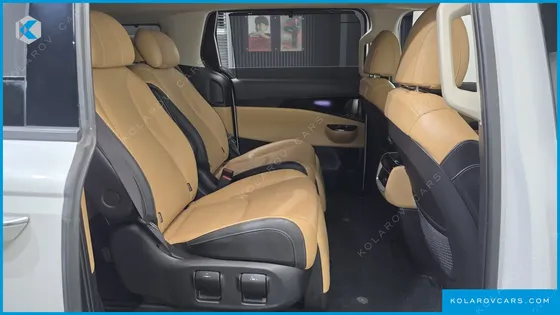 KIA CARNIVAL DIESEL 7-SEATER SIGNATURE