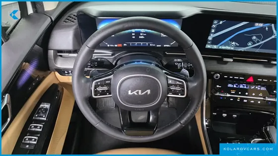 KIA CARNIVAL DIESEL 7-SEATER SIGNATURE
