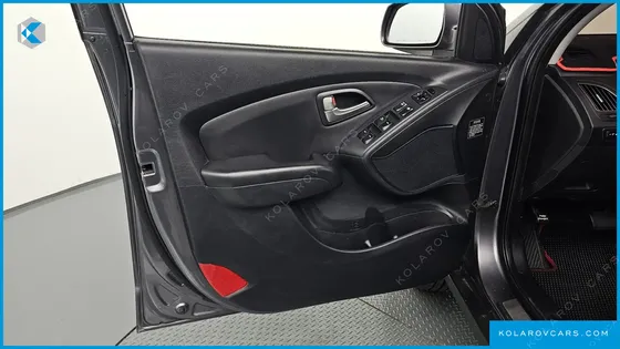 HYUNDAI TUCSON DIESEL 2WD LMX20