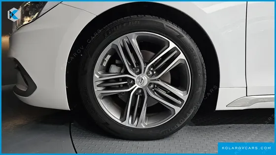HYUNDAI GRANDEUR 3.0 EXCLUSIVE