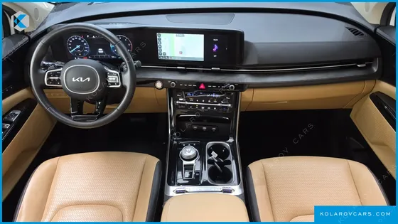 KIA CARNIVAL DIESEL 9-SEATER SIGNATURE