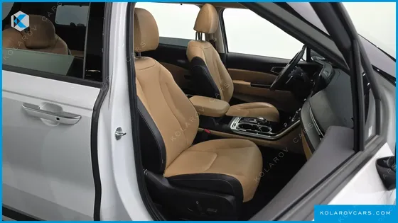 KIA CARNIVAL DIESEL 9-SEATER SIGNATURE