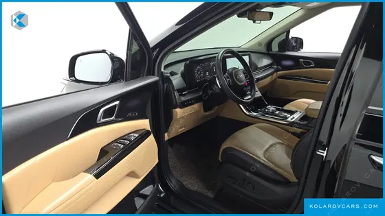 KIA CARNIVAL DIESEL 9-SEATER SIGNATURE