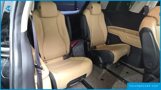 KIA CARNIVAL DIESEL 9-SEATER SIGNATURE