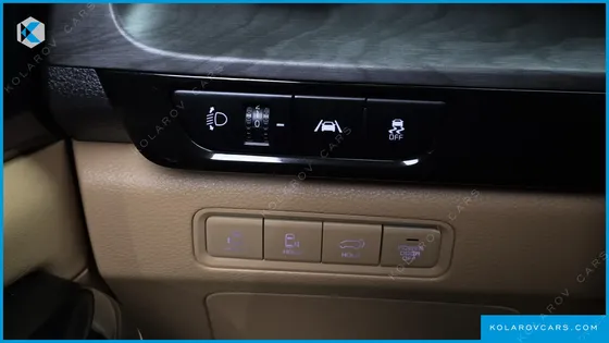 KIA CARNIVAL DIESEL 9-SEATER SIGNATURE