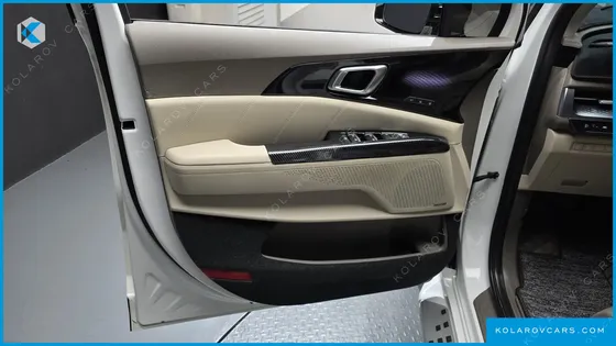 KIA CARNIVAL GASOLINE 9-SEATER HI-LIMOUSINE