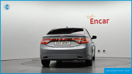 HYUNDAI GRANDEUR HG300 PREMIUM